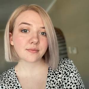 Meet your Posher, Chloe